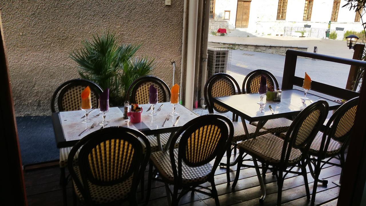 Hotel Le Passage De Vallon Bagian luar foto